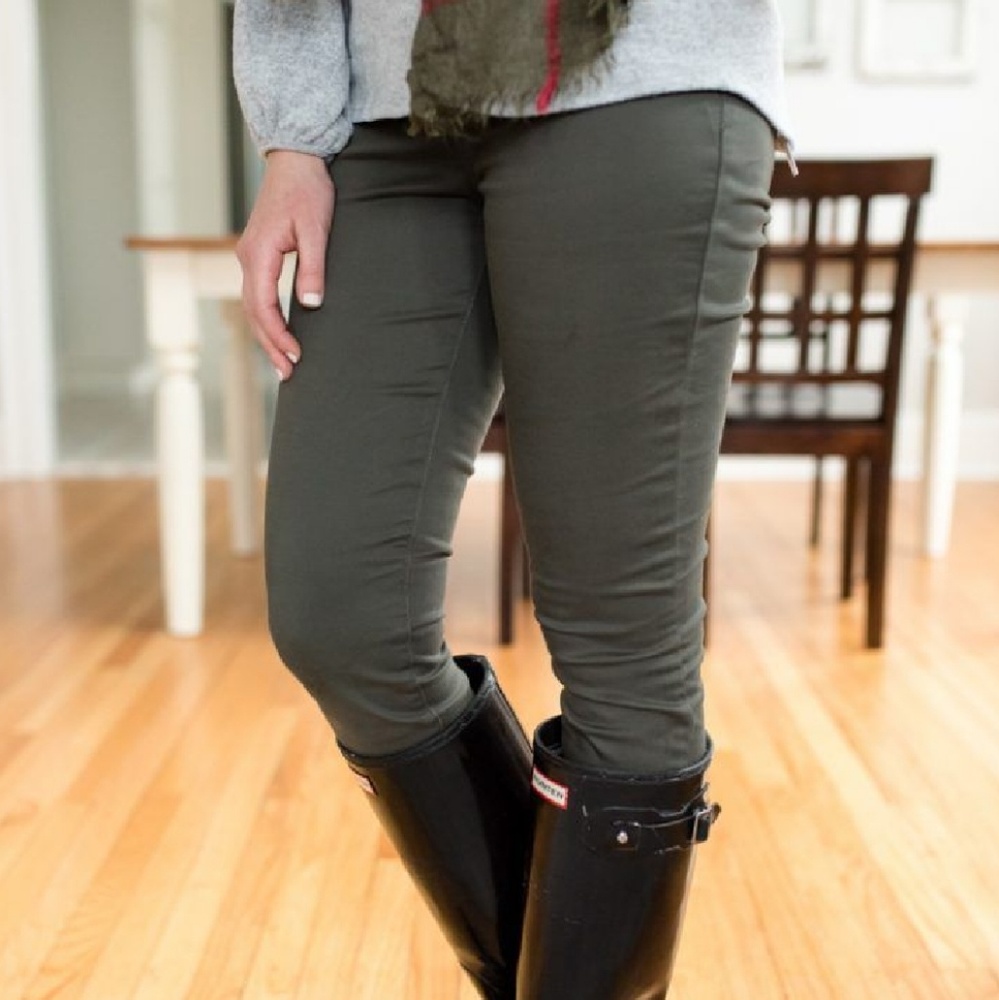 LIVERPOOL
Cameryn Skinny Pant